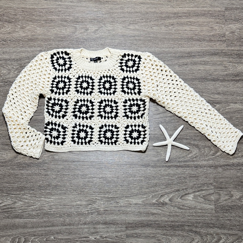 NWT! AQUA Women’s Crochet Granny Square Sweater, Size XS